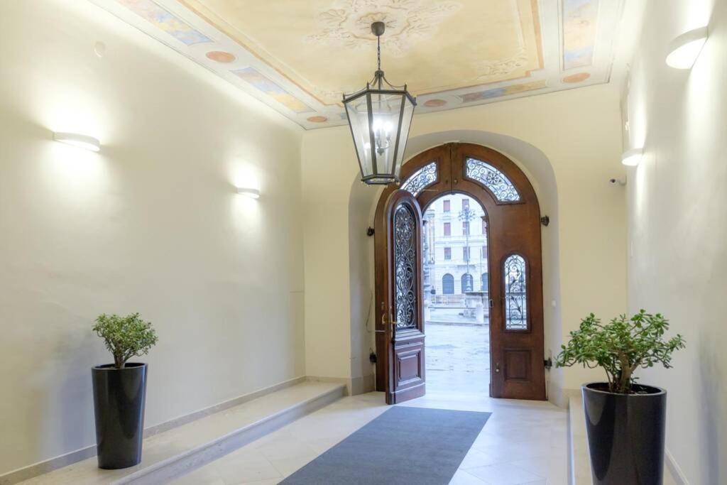 6 Ponterosso - Luxury Attic Apartamento Trieste Exterior foto